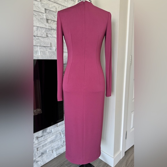 Cushnie Deep V-Neck Midi Dress in Berry - Picture 3 of 11